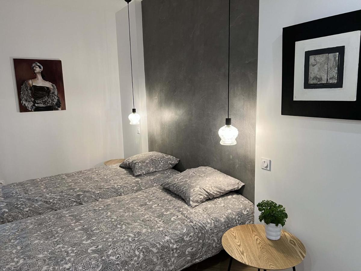 Bel Appartement Au Centre Du Vieux Joigny Eksteriør billede